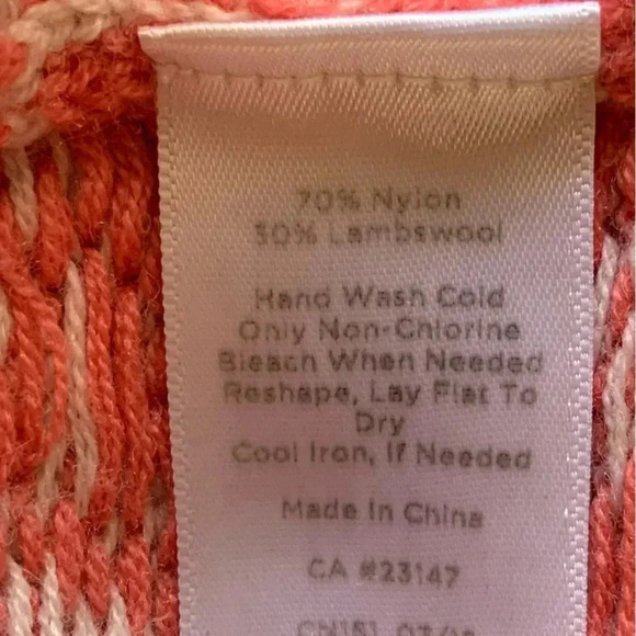 Talbots Pullover Sweater Lambswool Blend Coral & Gray Block Print Size Medium - Picture 7 of 7